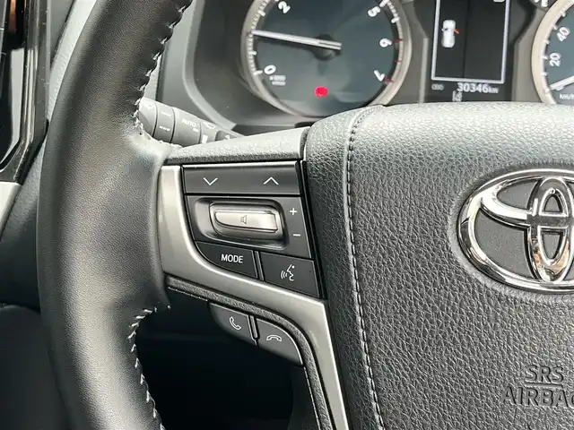 トヨタ ランドクルーザー プラド TX Lパッケージ ブラックED 滋賀県 2020(令2)年 3.1万km ブラック サンルーフ/純正ナビ/【Bluetooth/CD/DVD/HDMI/フルセグTV】/バックカメラ/ETC/ドラレコ/黒革シート/シートヒーター/シートベンチレーション/パワーシート/ブラックルーフレール/ブラック塗装アルミホイール/トヨタセーフティセンス/・プリクラッシュセーフティ/・レーンディパーチャーアラート/・オートマチックハイビーム/・レーダークルーズコントロール/・ロードサインアシスト/クリアランスソナー/LEDライト