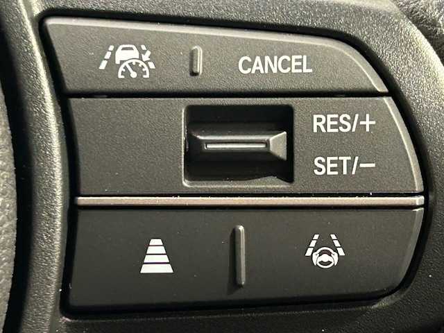 ホンダ Ｎ ＢＯＸ JOY 宮城県 2024(令6)年 0.1万km プラチナホワイトパール ホンダセンシング/・衝突軽減ブレーキ/・先行者発進お知らせ機能/・路外逸脱抑制機能/・車線維持支援システム/・標識認識機能/・アダプティブ・クルーズ・コントロール/・パーキングセンサーシステム/純正ナビ/・フルセグTV/Bluetooth/USB入力端子/・バックカメラ/・前方ドライブレコーダー/前後コーナーセンサー/電子パーキング/・オートブレーキホールド/アイドリングストップ/ステアリングリモコン/プッシュスタート/・スマートキー/ベンチシート/・シートヒーター（運転席/助手席）/LEDヘッドライト/・オートライト/Moduloアルミホイール/純正フロアマット