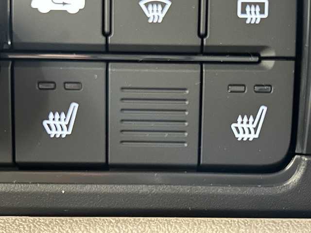 ホンダ Ｎ ＢＯＸ JOY 宮城県 2024(令6)年 0.1万km プラチナホワイトパール ホンダセンシング/・衝突軽減ブレーキ/・先行者発進お知らせ機能/・路外逸脱抑制機能/・車線維持支援システム/・標識認識機能/・アダプティブ・クルーズ・コントロール/・パーキングセンサーシステム/純正ナビ/・フルセグTV/Bluetooth/USB入力端子/・バックカメラ/・前方ドライブレコーダー/前後コーナーセンサー/電子パーキング/・オートブレーキホールド/アイドリングストップ/ステアリングリモコン/プッシュスタート/・スマートキー/ベンチシート/・シートヒーター（運転席/助手席）/LEDヘッドライト/・オートライト/Moduloアルミホイール/純正フロアマット