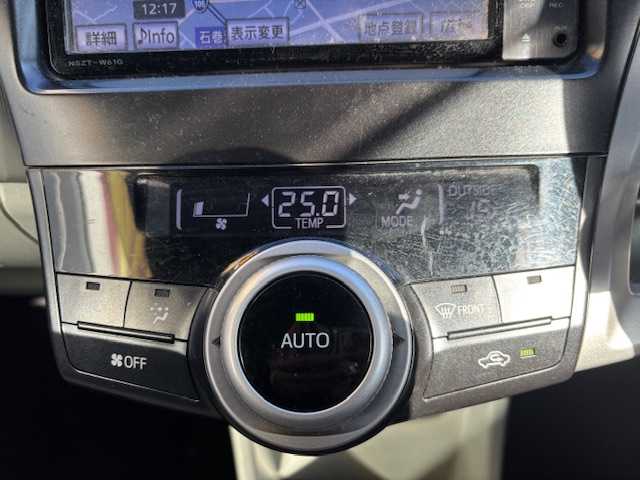 トヨタ プリウス α S 宮城県 2012(平24)年 13.4万km ホワイトパールクリスタルシャイン 登録時走行距離133334km/純正SDナビ/フルセグTV/CD/DVD/Bluetooth/バックカメラ/横滑り防止装置/純正フロアマット/ETC/プッシュスタート/スマートキー