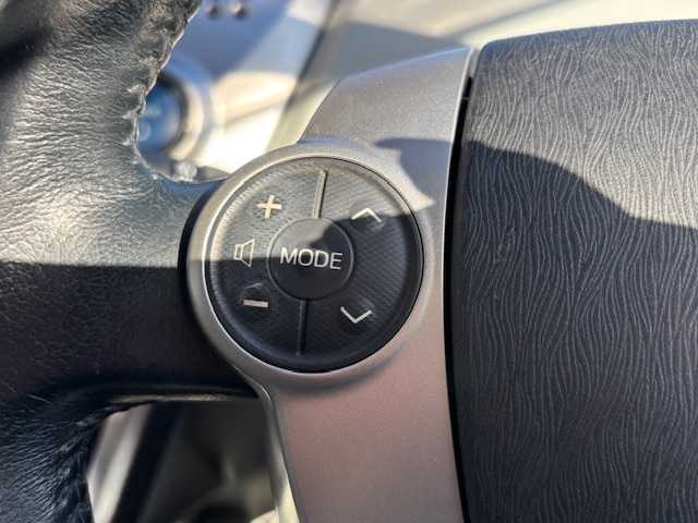 トヨタ プリウス α S 宮城県 2012(平24)年 13.4万km ホワイトパールクリスタルシャイン 登録時走行距離133334km/純正SDナビ/フルセグTV/CD/DVD/Bluetooth/バックカメラ/横滑り防止装置/純正フロアマット/ETC/プッシュスタート/スマートキー