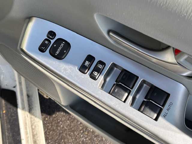 トヨタ プリウス α S 宮城県 2012(平24)年 13.4万km ホワイトパールクリスタルシャイン 登録時走行距離133334km/純正SDナビ/フルセグTV/CD/DVD/Bluetooth/バックカメラ/横滑り防止装置/純正フロアマット/ETC/プッシュスタート/スマートキー