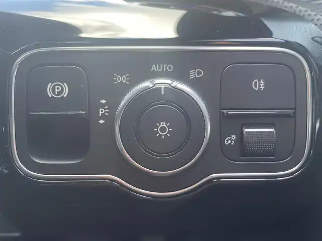 メルセデス・ベンツ Ａ２００ｄ AMGライン 栃木県 2019(令1)年 4.5万km マウンテングレー レザーエクスクルーシブパッケージ/┗黒革シート/┗アンビエントライト64色/┗アルミニウムインテリアトリム/アドバンスドパッケージ/┗全方位カメラ/┗ヘッドアップディスプレイ/┗アドバンスドサウンドシステム/レザーエクスクルーシブパッケージ/パワーシート/シートヒーター/ナビ/フルセグTV/ACC/レーンキープアシスト/ブラインドスポット/パークトロニック/ドライブレコーダー前後/LEDヘッドライト/オートライト/ETC