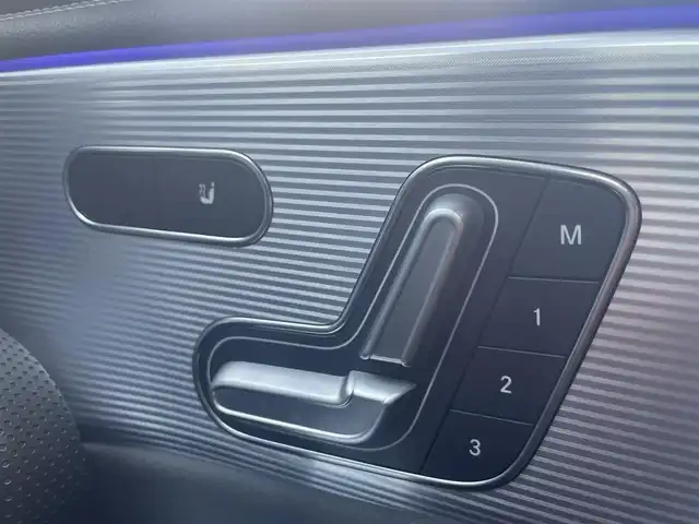 メルセデス・ベンツ Ａ２００ｄ AMGライン 栃木県 2019(令1)年 4.5万km マウンテングレー レザーエクスクルーシブパッケージ/┗黒革シート/┗アンビエントライト64色/┗アルミニウムインテリアトリム/アドバンスドパッケージ/┗全方位カメラ/┗ヘッドアップディスプレイ/┗アドバンスドサウンドシステム/レザーエクスクルーシブパッケージ/パワーシート/シートヒーター/ナビ/フルセグTV/ACC/レーンキープアシスト/ブラインドスポット/パークトロニック/ドライブレコーダー前後/LEDヘッドライト/オートライト/ETC