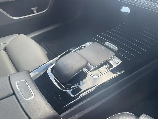 メルセデス・ベンツ Ａ２００ｄ AMGライン 栃木県 2019(令1)年 4.5万km マウンテングレー レザーエクスクルーシブパッケージ/┗黒革シート/┗アンビエントライト64色/┗アルミニウムインテリアトリム/アドバンスドパッケージ/┗全方位カメラ/┗ヘッドアップディスプレイ/┗アドバンスドサウンドシステム/レザーエクスクルーシブパッケージ/パワーシート/シートヒーター/ナビ/フルセグTV/ACC/レーンキープアシスト/ブラインドスポット/パークトロニック/ドライブレコーダー前後/LEDヘッドライト/オートライト/ETC