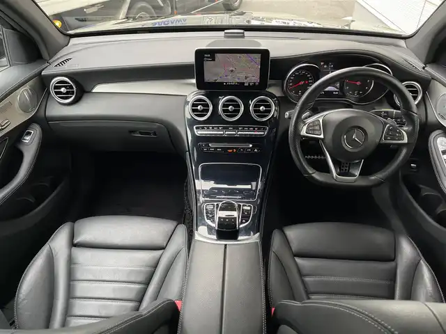 メルセデス・ベンツ ＧＬＣ２２０ d 4マチックスポーツ 本革 山梨県 2017(平29)年 6.2万km 黒 レザーエクスクルーシブパッケージ/Burmesterサウンド/パノラマサンルーフ/黒革シート/ヘッドアップディスプレイ/全席シートヒーター/アンビエントライト/パフュームアトマイザー/純正HDDナビ/全周囲カメラ/フルセグTV/レーダーセーフティパッケージ/ACC/LKA/BSM/衝突軽減ブレーキ/前後ドラレコ/ETC2.0(DSRC)/純正19インチAW