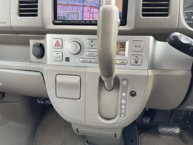 スズキ エブリィ ワゴン PZターボ スペシャル 鳥取県 2013(平25)年 12.6万km パールホワイト ワンオーナー/４WD・ターボ車/ハイルーフ/社外ナビ／フルセグ・DVD・CD・BT/両側パワースライドドア/電動オートステップ/ETC/運転席シートヒーター/キセノンライト/フォグライト/キーレスキー/純正１４インチアルミホイール/フロアマット・ドアバイザー/保証書・取扱説明書/スペアキー