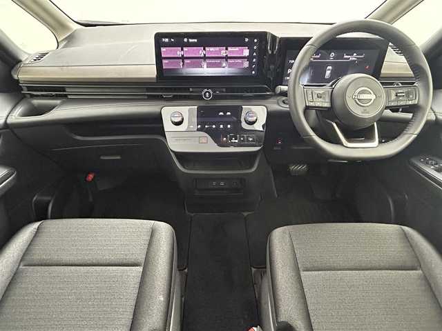 日産 セレナ ハイウェイスター V 岡山県 2023(令5)年 4.5万km プリズムホワイト 純正１２．３インチナビ　/【Bluetooth/フルセグTV/Carplay/USB】/アラウンドビューモニター　/プロパイロット　/前後ドラレコ　/両側パワースライドドア　/インテリジェントルームミラー　/ワイヤレス充電　/ＬＥＤヘッドライト　/ＥＴＣ２．０　