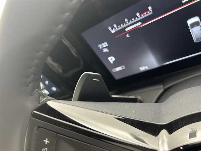 日産 セレナ ハイウェイスター V 岡山県 2023(令5)年 4.5万km プリズムホワイト 純正１２．３インチナビ　/【Bluetooth/フルセグTV/Carplay/USB】/アラウンドビューモニター　/プロパイロット　/前後ドラレコ　/両側パワースライドドア　/インテリジェントルームミラー　/ワイヤレス充電　/ＬＥＤヘッドライト　/ＥＴＣ２．０　