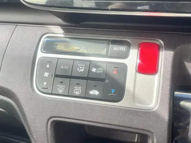 ホンダ Ｎ ＯＮＥ プレミアム ツアラー Lパッケージ 島根県 2014(平26)年 8.3万km ミラノレッド 純正メモリナビ　/地デジ　/DVD再生　/Bluetooth接続　/バックカメラ　/前方ドライブレコーダー　/ETC　/クルーズコントロール/横滑り防止装置　/スマートキー　/プッシュスタート　/純正HIDヘッドライト　/社外１５インチアルミホイール　/純正フロアマット/保証書・取扱説明書（本体＋ナビ）/スペアキー１本