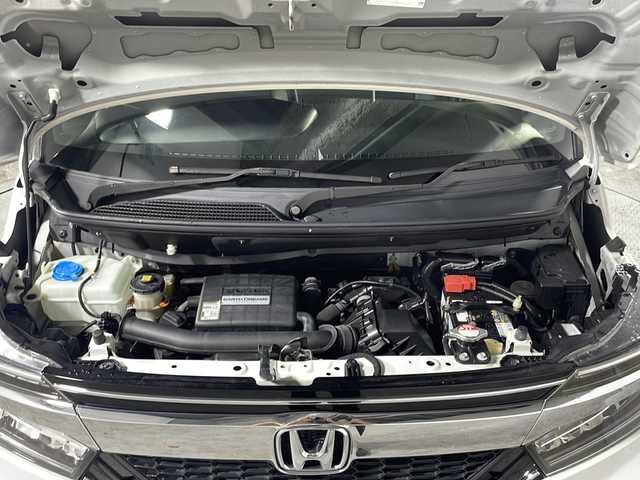 ホンダ Ｎ ＢＯＸ カスタム G L ホンダセンシング 沖縄県 2018(平30)年 5.4万km プラチナホワイトパール 県外仕入　/禁煙車　/純正7インチナビ（ＢＴ，フルセグ，ラジオ，ＣＤ／ＤＶＤ）　/バックカメラ　/両側パワースライドドア　/ホンダセンシング　/レザー調シートカバー　/ACC（アダプティブクルーズコントロール）　/ＵＳＢポート　/ＬＥＤヘッドライト　/ＥＴＣ/ドライブレコーダー/フロアマット/純正14インチアルミホイール/LEDヘッドライト/ＬＥＤフォグランプ