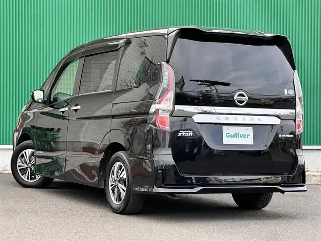 日産 セレナ e－パワー ハイウェイスター V 宮城県 2022(令4)年 6万km ダイヤモンドブラック プロパイロット/インテリジェントエマージェンシーブレーキ/踏み間違い衝突防止アシスト/車線逸脱防止支援システム/車線逸脱警報/後側方衝突防止支援システム/後側方車両検知警報/後退時車両検知警報/前方衝突予測警報/標識検知機能/コーナーセンサー/純正フリップダウンモニター/純正10インチナビ/・CD/DVD/・Bluetooth/・フルセグTV/ビルトインETC/ドライブレコーダー/両側ハンズフリーパワースライドドア/革巻きステアリング/電動パーキングブレーキ/ブレーキホールド/アダプティブLEDヘッドランプ/フォグランプ/オートライト/スマートキー＆プッシュスタート/電動格納ミラー/純正15インチAW/純正フロアマット/ドアバイザー/Wエアバッグ