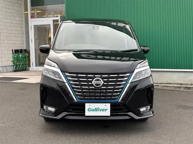 日産 セレナ e－パワー ハイウェイスター V 宮城県 2022(令4)年 6万km ダイヤモンドブラック プロパイロット/インテリジェントエマージェンシーブレーキ/踏み間違い衝突防止アシスト/車線逸脱防止支援システム/車線逸脱警報/後側方衝突防止支援システム/後側方車両検知警報/後退時車両検知警報/前方衝突予測警報/標識検知機能/コーナーセンサー/純正フリップダウンモニター/純正10インチナビ/・CD/DVD/・Bluetooth/・フルセグTV/ビルトインETC/ドライブレコーダー/両側ハンズフリーパワースライドドア/革巻きステアリング/電動パーキングブレーキ/ブレーキホールド/アダプティブLEDヘッドランプ/フォグランプ/オートライト/スマートキー＆プッシュスタート/電動格納ミラー/純正15インチAW/純正フロアマット/ドアバイザー/Wエアバッグ