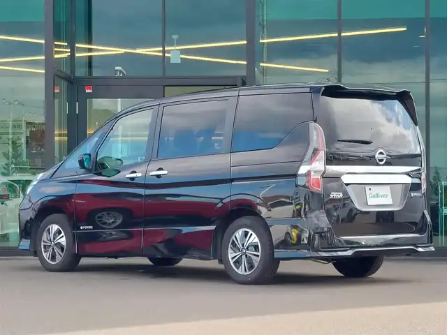 日産 セレナ e－パワー ハイウェイスター V 東京都 2022(令4)年 4万km ダイヤモンドブラック ワンオーナー/エマージェンシーブレーキ/プロパイロット/踏み間違い衝突防止アシスト/車線逸脱防止支援/ブラインドスポットアシスト/コーナーセンサー/アラウンドビューモニター/インテリジェントルームミラー/プッシュスタート/純正ナビ/フルセグTV/ETC/ドライブレコーダー/両側パワースライドドア/パーソナルテーブル/後席ロールサンシェード/LEDヘッドライト/15インチ純正アルミホイール/スマートキー