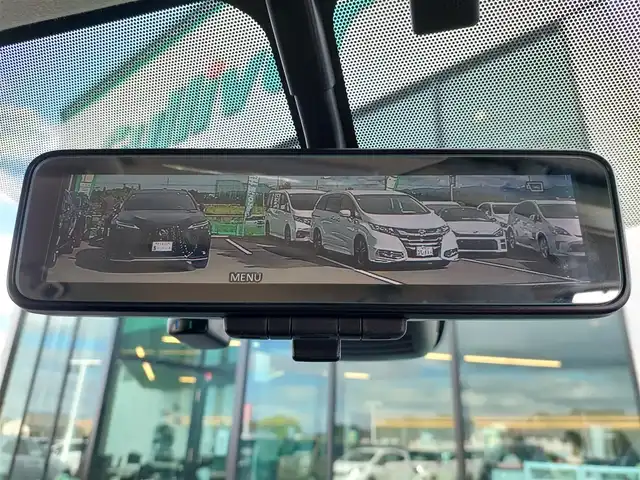 日産 セレナ e－パワー ハイウェイスター V 東京都 2022(令4)年 4万km ダイヤモンドブラック ワンオーナー/エマージェンシーブレーキ/プロパイロット/踏み間違い衝突防止アシスト/車線逸脱防止支援/ブラインドスポットアシスト/コーナーセンサー/アラウンドビューモニター/インテリジェントルームミラー/プッシュスタート/純正ナビ/フルセグTV/ETC/ドライブレコーダー/両側パワースライドドア/パーソナルテーブル/後席ロールサンシェード/LEDヘッドライト/15インチ純正アルミホイール/スマートキー