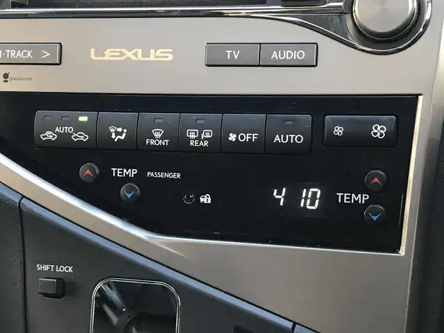 レクサス ＲＸ 450h バージョンL 富山県 2013(平25)年 7.2万km ホワイトパールクリスタルシャイン 4WD/サンルーフ/純正ナビ/フルセグTV/バックカメラ/コーナーセンサー/レーダークルーズコントロール/レザーシート/パワーシート/シートヒーター／エアシート/電動リアゲート/ステアリングスイッチ/革巻きステアリング/プッシュスタート/スマートキー/ETC