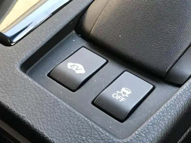 レクサス ＲＸ 450h バージョンL 富山県 2013(平25)年 7.2万km ホワイトパールクリスタルシャイン 4WD/サンルーフ/純正ナビ/フルセグTV/バックカメラ/コーナーセンサー/レーダークルーズコントロール/レザーシート/パワーシート/シートヒーター／エアシート/電動リアゲート/ステアリングスイッチ/革巻きステアリング/プッシュスタート/スマートキー/ETC