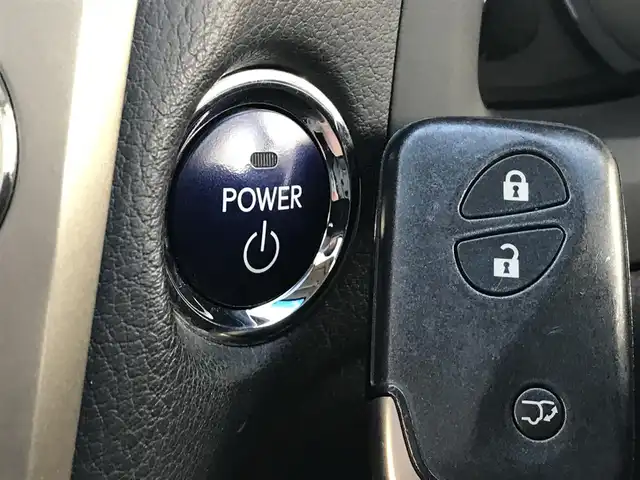 レクサス ＲＸ 450h バージョンL 富山県 2013(平25)年 7.2万km ホワイトパールクリスタルシャイン 4WD/サンルーフ/純正ナビ/フルセグTV/バックカメラ/コーナーセンサー/レーダークルーズコントロール/レザーシート/パワーシート/シートヒーター／エアシート/電動リアゲート/ステアリングスイッチ/革巻きステアリング/プッシュスタート/スマートキー/ETC