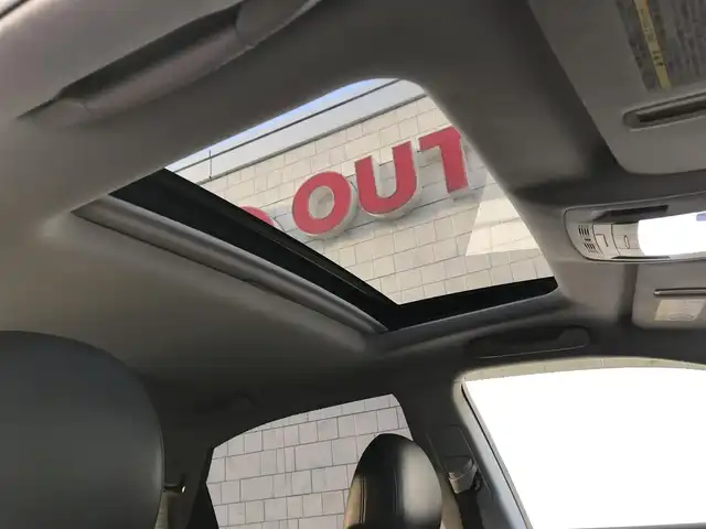 レクサス ＲＸ 450h バージョンL 富山県 2013(平25)年 7.2万km ホワイトパールクリスタルシャイン 4WD/サンルーフ/純正ナビ/フルセグTV/バックカメラ/コーナーセンサー/レーダークルーズコントロール/レザーシート/パワーシート/シートヒーター／エアシート/電動リアゲート/ステアリングスイッチ/革巻きステアリング/プッシュスタート/スマートキー/ETC