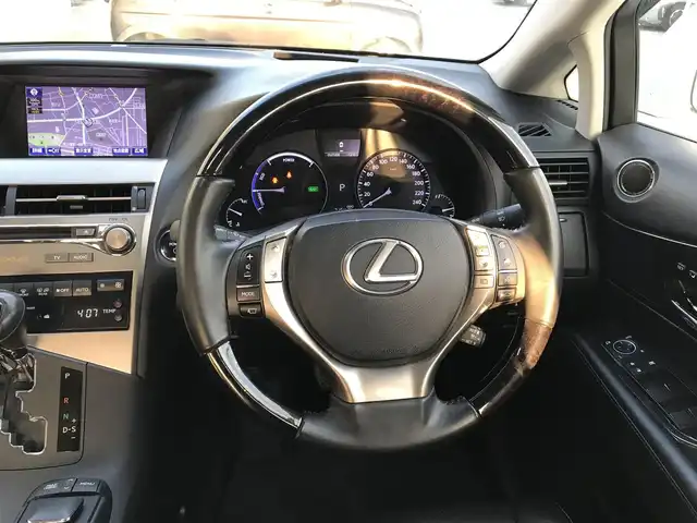 レクサス ＲＸ 450h バージョンL 富山県 2013(平25)年 7.2万km ホワイトパールクリスタルシャイン 4WD/サンルーフ/純正ナビ/フルセグTV/バックカメラ/コーナーセンサー/レーダークルーズコントロール/レザーシート/パワーシート/シートヒーター／エアシート/電動リアゲート/ステアリングスイッチ/革巻きステアリング/プッシュスタート/スマートキー/ETC