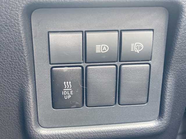 トヨタ ランドクルーザー プラド TX 福岡県 2018(平30)年 9.8万km アバンギャルドブロンズメタリック トヨタセーフティセンス/サンルーフ/ルーフレール/１７インチアルミホイル/社外ナビ　フルセグ　Bluetooth AVIC-CN902/バックカメラ/マッドテレンタイヤBFグッドリッチ255/75R17/前後ドライブレコーダー/ウッドコンビハンドル/シートカバー/スマートキー/プッシュスタートエンジン/ETC/LEDライト/フォグライト