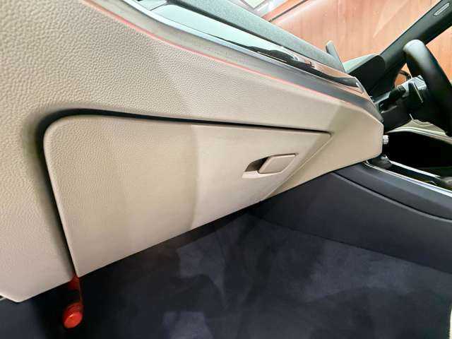 ＢＭＷ ３２０ｄ xDrive ツーリング Mスポーツ 千葉県 2022(令4)年 4.9万km 青 白革シート　/ＡＣＣ　/ナビ　/ＣａｒＰｌａｙ　/Ｂカメラ　/電動シート　/シートヒーター　/純正ＯＰ１９インチＡＷ　/ハイビームアシスタント　/電動リアゲート　/ドライビングアシストプロフェッショナル　/ＥＴＣ