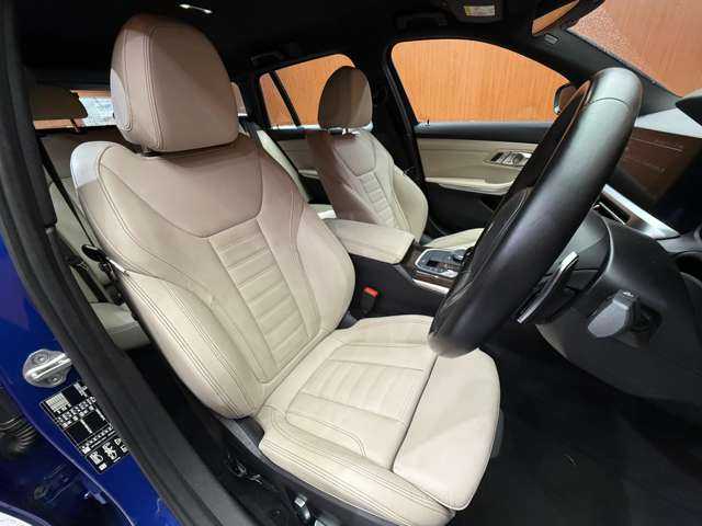 ＢＭＷ ３２０ｄ xDrive ツーリング Mスポーツ 千葉県 2022(令4)年 4.9万km 青 白革シート　/ＡＣＣ　/ナビ　/ＣａｒＰｌａｙ　/Ｂカメラ　/電動シート　/シートヒーター　/純正ＯＰ１９インチＡＷ　/ハイビームアシスタント　/電動リアゲート　/ドライビングアシストプロフェッショナル　/ＥＴＣ