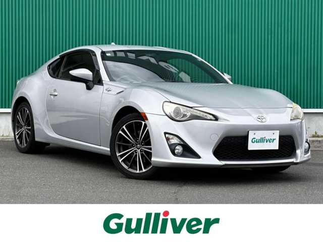 トヨタ ８６ GT 宮城県 2013(平25)年 8.3万km スターリングシルバー 純正7インチナビ/(フルセグTV/CD/DVD/SD/BT)/バックカメラ/デュアルオートエアコン/6速MT/VSCスポーツモード/革巻きステアリング/オートライト/レベライザー/電動格納ミラー/ふらつき防止/ドアバイザー/LEDヘッドライト/フォグランプ/純正フロアマット/純正17インチAW