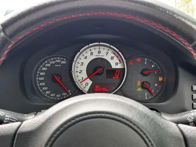 トヨタ ８６ GT 宮城県 2013(平25)年 8.3万km スターリングシルバー 純正7インチナビ/(フルセグTV/CD/DVD/SD/BT)/バックカメラ/デュアルオートエアコン/6速MT/VSCスポーツモード/革巻きステアリング/オートライト/レベライザー/電動格納ミラー/ふらつき防止/ドアバイザー/LEDヘッドライト/フォグランプ/純正フロアマット/純正17インチAW