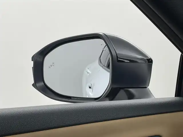 トヨタ クラウン スポーツ Z 埼玉県 2025(令7)年 0.8万km プレシャスホワイトパール ガラスルーフ/純正12.3インチナビ/パノラミックビューモニター/プリクラッシュセーフティ/レーンディパーチャーアラート/レーダークルーズコントロール/ブラインドスポットモニター/クリアランスソナー/ヘッドアップディスプレイ/デジタルインナーミラー/パワーバックドア/パワーシート/シートヒーター /ベンチレーション/ワイヤレス充電器/LEDオートライト/オートハイビーム/ETC2.0