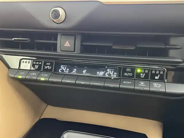 トヨタ クラウン スポーツ Z 埼玉県 2025(令7)年 0.8万km プレシャスホワイトパール ガラスルーフ/純正12.3インチナビ/パノラミックビューモニター/プリクラッシュセーフティ/レーンディパーチャーアラート/レーダークルーズコントロール/ブラインドスポットモニター/クリアランスソナー/ヘッドアップディスプレイ/デジタルインナーミラー/パワーバックドア/パワーシート/シートヒーター /ベンチレーション/ワイヤレス充電器/LEDオートライト/オートハイビーム/ETC2.0