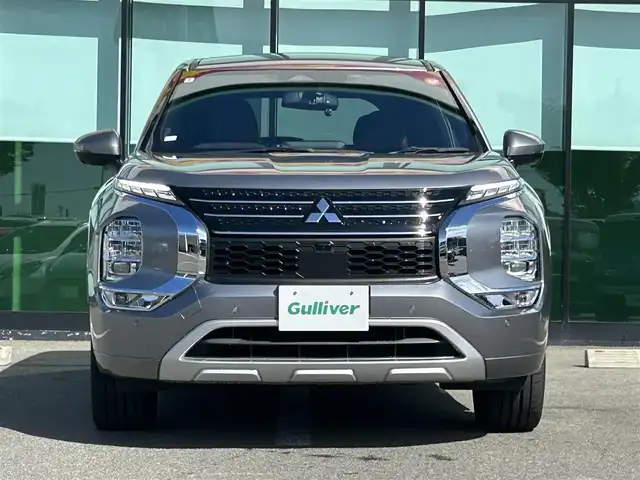 三菱 アウトランダー ＰＨＥＶ P 和歌山県 2021(令3)年 2.9万km チタニウムグレーメタリック 純正8インチナビ/全方位カメラ/フルセグTV/BOSEスピーカー/衝突軽減ブレーキ/ブラインドスポットモニター/レーダークルコン/前後コーナーセンサー/ルームミラー型ドラレコ/ETC/シートヒーター/置くだけ充電器/パドルシフト/シートメモリー/パワーシート/フォグランプ/電動リアゲート