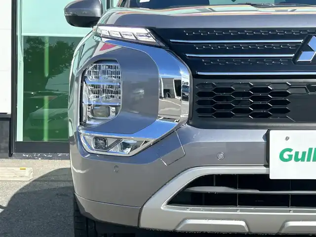 三菱 アウトランダー ＰＨＥＶ P 和歌山県 2021(令3)年 2.9万km チタニウムグレーメタリック 純正8インチナビ/全方位カメラ/フルセグTV/BOSEスピーカー/衝突軽減ブレーキ/ブラインドスポットモニター/レーダークルコン/前後コーナーセンサー/ルームミラー型ドラレコ/ETC/シートヒーター/置くだけ充電器/パドルシフト/シートメモリー/パワーシート/フォグランプ/電動リアゲート