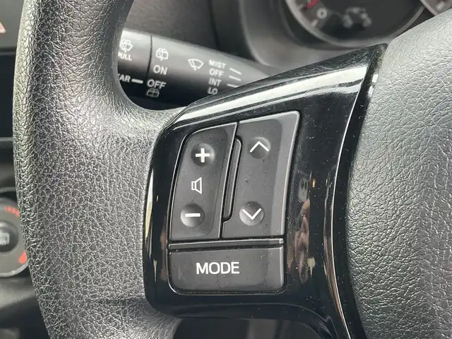 トヨタ ヴィッツ F 東京都 2017(平29)年 2.7万km グレーメタリック 純正ナビ/＜ワンセグ/CD/BT/ラジオ＞/バックビューモニター/前後ドラレコ/誤発進防止装置/衝突被害軽減装置/ビルトインＥＴＣ/純正フロアマット/ドアバイザー/ＡＴハイビーム/ヘッドライトレベライザー/ステアリングスイッチ/車線逸脱警報システム