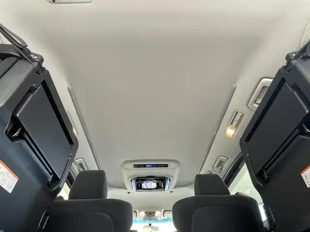 トヨタ ヴェルファイア Z Aエディション 群馬県 2015(平27)年 7.6万km ホワイトパールクリスタルシャイン フリップダウンモニター　ＡＬＰＩＮＥ１０インチナビ　バックカメラ　両側パワースライドドア　クルーズコントロール　ＬＥＤ　オットマン　純正１７インチＡＷ　ステアリングリモコン　ＥＴＣ　スマートキー　禁煙