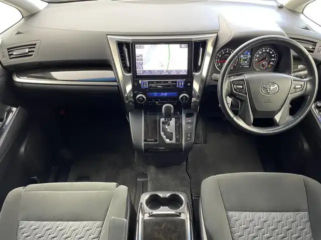 トヨタ ヴェルファイア Z Aエディション 群馬県 2015(平27)年 7.6万km ホワイトパールクリスタルシャイン フリップダウンモニター　ＡＬＰＩＮＥ１０インチナビ　バックカメラ　両側パワースライドドア　クルーズコントロール　ＬＥＤ　オットマン　純正１７インチＡＷ　ステアリングリモコン　ＥＴＣ　スマートキー　禁煙