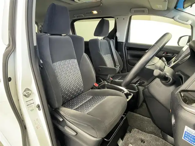 トヨタ ヴェルファイア Z Aエディション 群馬県 2015(平27)年 7.6万km ホワイトパールクリスタルシャイン フリップダウンモニター　ＡＬＰＩＮＥ１０インチナビ　バックカメラ　両側パワースライドドア　クルーズコントロール　ＬＥＤ　オットマン　純正１７インチＡＷ　ステアリングリモコン　ＥＴＣ　スマートキー　禁煙