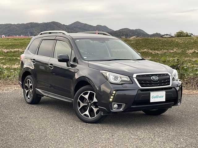 スバル フォレスター S－リミテッド 新潟県 2017(平29)年 5.2万km ダークグレーメタリック 4WD/純正SDナビ(AVIC-RZ900)/CD/DVD/BT/フルセグテレビ/バックカメラ/ETC/衝突被害軽減ブレーキ/レーンキープアシスト/レーダークルーズコントロール/半革シート/パワーシート/シートヒーター /パドルシフト/パワーバックドア/スマートキー/プッシュスタート/LEDヘッドライト/オートライト/オートハイビーム/フォグランプ/純正18インチアルミホイール