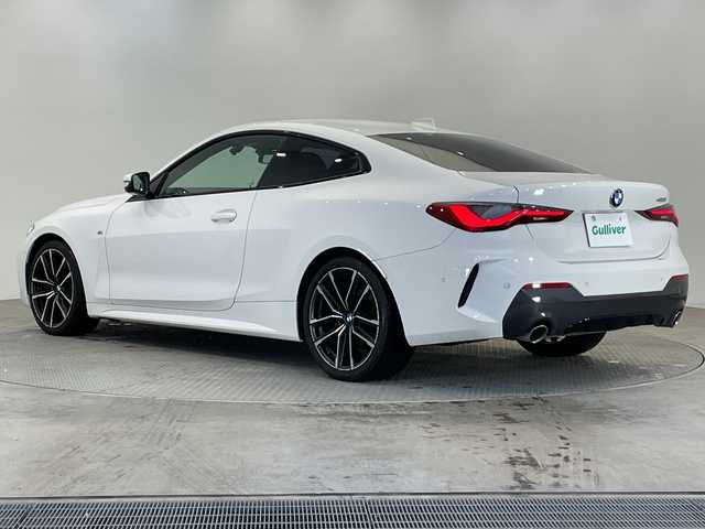 ＢＭＷ ４２０ｉ クーペ Mスポーツ 栃木県 2021(令3)年 5.6万km アルピンホワイトⅢ ターボ/純正ナビ/(Bluetooth・USB・AppleCarPlay)/全方位カメラ/バックカメラ/衝突軽減システム/レーンキープアシスト/オートクルーズコントロール/前後コーナーセンサー/本革シート/シートメモリ機能付きパワーシート/シートヒーター/LEDヘッドライト/オートハイビーム/オートライト/フロント・リアフォグランプ/カラーヘッドアップディスプレイ/パドルシフト/置くだけ充電/前方ドライブレコーダー/純正19インチアルミホイール/フロアマット/スマートキー/スペアキー1本/取扱説明書/保証書