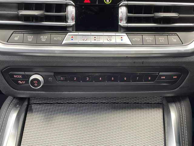 ＢＭＷ ４２０ｉ クーペ Mスポーツ 栃木県 2021(令3)年 5.6万km アルピンホワイトⅢ ターボ/純正ナビ/(Bluetooth・USB・AppleCarPlay)/全方位カメラ/バックカメラ/衝突軽減システム/レーンキープアシスト/オートクルーズコントロール/前後コーナーセンサー/本革シート/シートメモリ機能付きパワーシート/シートヒーター/LEDヘッドライト/オートハイビーム/オートライト/フロント・リアフォグランプ/カラーヘッドアップディスプレイ/パドルシフト/置くだけ充電/前方ドライブレコーダー/純正19インチアルミホイール/フロアマット/スマートキー/スペアキー1本/取扱説明書/保証書