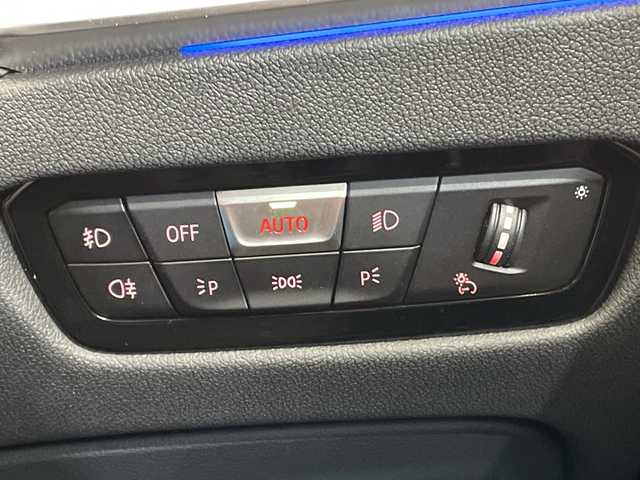 ＢＭＷ ４２０ｉ クーペ Mスポーツ 栃木県 2021(令3)年 5.6万km アルピンホワイトⅢ ターボ/純正ナビ/(Bluetooth・USB・AppleCarPlay)/全方位カメラ/バックカメラ/衝突軽減システム/レーンキープアシスト/オートクルーズコントロール/前後コーナーセンサー/本革シート/シートメモリ機能付きパワーシート/シートヒーター/LEDヘッドライト/オートハイビーム/オートライト/フロント・リアフォグランプ/カラーヘッドアップディスプレイ/パドルシフト/置くだけ充電/前方ドライブレコーダー/純正19インチアルミホイール/フロアマット/スマートキー/スペアキー1本/取扱説明書/保証書