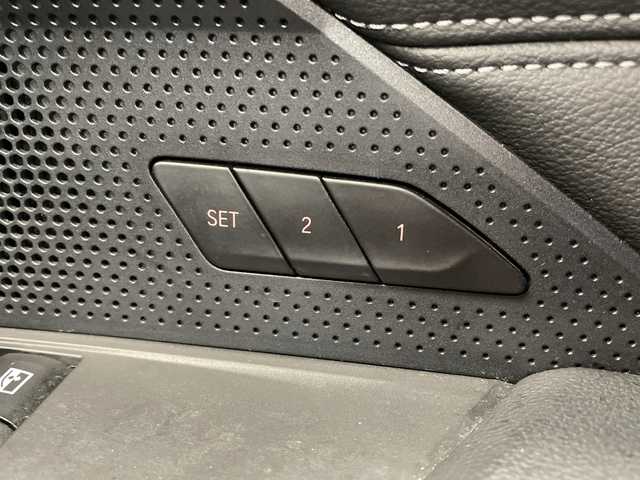 ＢＭＷ ４２０ｉ クーペ Mスポーツ 栃木県 2021(令3)年 5.6万km アルピンホワイトⅢ ターボ/純正ナビ/(Bluetooth・USB・AppleCarPlay)/全方位カメラ/バックカメラ/衝突軽減システム/レーンキープアシスト/オートクルーズコントロール/前後コーナーセンサー/本革シート/シートメモリ機能付きパワーシート/シートヒーター/LEDヘッドライト/オートハイビーム/オートライト/フロント・リアフォグランプ/カラーヘッドアップディスプレイ/パドルシフト/置くだけ充電/前方ドライブレコーダー/純正19インチアルミホイール/フロアマット/スマートキー/スペアキー1本/取扱説明書/保証書