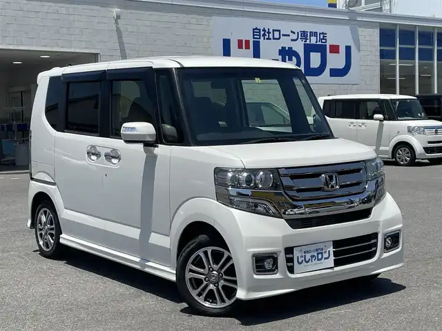 ホンダ Ｎ ＢＯＸ カスタム SSパッケージ 佐賀県 2017(平29)年 7.5万km プレミアムホワイトパールⅡ （株）IDOMが運営する【じしゃロン佐賀店】の自社ローン専用車両になります。/こちらは現金またはオートローンご利用時の価格です。自社ローンご希望の方は別途その旨お申し付けください/バックカメラ/ETC/片側パワースライドドア/シートヒーター/LEDヘッドライト/オートライト/横滑り防止装置/スマートキー/プッシュスタート/純正AW14インチ