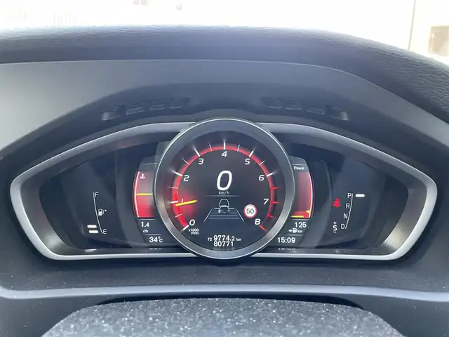 ボルボ Ｖ４０ オーシャンレースED 神奈川県 2015(平27)年 8.1万km 紺 ガラスルーフ/ベージュレザーシート/前席パワーシート/前席シートヒーター/純正HDDナビ/ETC/前後ドライブレコーダー/スマートキー2本/オートライト/HIDヘッドライト/ウィンカーミラー/純正17インチAW/保証書/取扱説明書