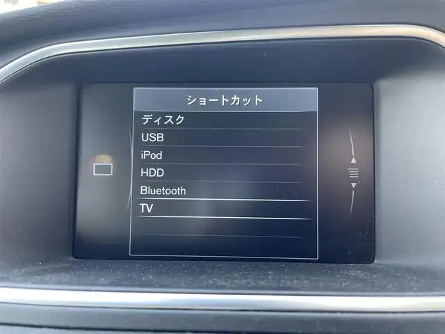 ボルボ Ｖ４０ オーシャンレースED 神奈川県 2015(平27)年 8.1万km 紺 ガラスルーフ/ベージュレザーシート/前席パワーシート/前席シートヒーター/純正HDDナビ/ETC/前後ドライブレコーダー/スマートキー2本/オートライト/HIDヘッドライト/ウィンカーミラー/純正17インチAW/保証書/取扱説明書