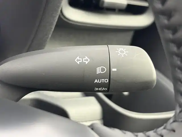 トヨタ シエンタ ハイブリッド Z 愛知県 2025(令7)年 0.1万km ブラック トヨタセーフティーセンス/パノラミックビューモニター/オートクルーズコントロール/純正１０インチナビ/・フルセグTV/・Bluetooth/・Applecarplay/・FM/AM/アラウンドビューモニター/両側パワースライドドア/ブラインドスポットモニター/パーキングサポートブレーキ/カーテンエアバック/クリアランスソナー/ＬＥＤライト/オートハイビーム/ＥＴＣ2.0