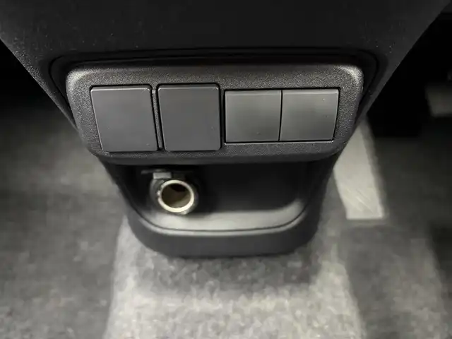 トヨタ シエンタ ハイブリッド Z 愛知県 2025(令7)年 0.1万km ブラック トヨタセーフティーセンス/パノラミックビューモニター/オートクルーズコントロール/純正１０インチナビ/・フルセグTV/・Bluetooth/・Applecarplay/・FM/AM/アラウンドビューモニター/両側パワースライドドア/ブラインドスポットモニター/パーキングサポートブレーキ/カーテンエアバック/クリアランスソナー/ＬＥＤライト/オートハイビーム/ＥＴＣ2.0