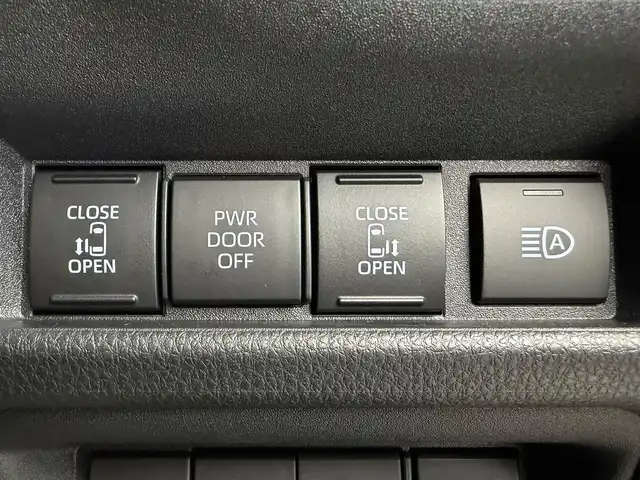 トヨタ シエンタ ハイブリッド Z 愛知県 2025(令7)年 0.1万km ブラック トヨタセーフティーセンス/パノラミックビューモニター/オートクルーズコントロール/純正１０インチナビ/・フルセグTV/・Bluetooth/・Applecarplay/・FM/AM/アラウンドビューモニター/両側パワースライドドア/ブラインドスポットモニター/パーキングサポートブレーキ/カーテンエアバック/クリアランスソナー/ＬＥＤライト/オートハイビーム/ＥＴＣ2.0