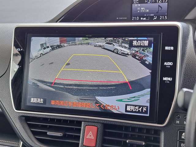 トヨタ エスクァイア ハイブリッド Gi 大阪府 2018(平30)年 11.3万km ブラック /禁煙車//ワンオーナー//純正10型SDナビ【NZN-Z66T】//フルTV/CD/DVD/Bluetooth/SD//バックカメラ//前席シートヒーター//両側パワースライドドア//レザーシート//衝突軽減ブレーキ//オートハイビーム//レーンキープアシスト//ビルトインETC2.0//クルーズコントロール//コーナーセンサー