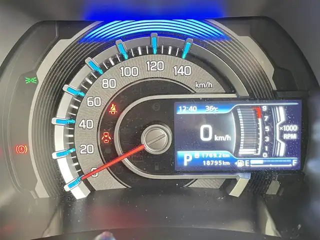 スズキ ハスラー Jスタイル Ⅱ 千葉県 2022(令4)年 1.9万km デニムブルー ガンメタリック 2トーン 社外7インチナビ/・地デジTV/・DVD/CD再生/・バックカメラ/セーフティサポート（予防安全技術）/・デュアルカメラブレーキサポート/・誤発進抑制機能/・車線逸脱抑制機能/・車線逸脱警報機能/・ふらつき警報機能/・先行車発進お知らせ機能/・アダプティブクルーズコントロール/・ハイビームアシスト/・標識認識機能/・後退時ブレーキサポート/・後方誤発進抑制機能/LEDヘッドライト/フォグランプ/スマートキー/純正15インチAW/シートヒーター/リアコーナーセンサー